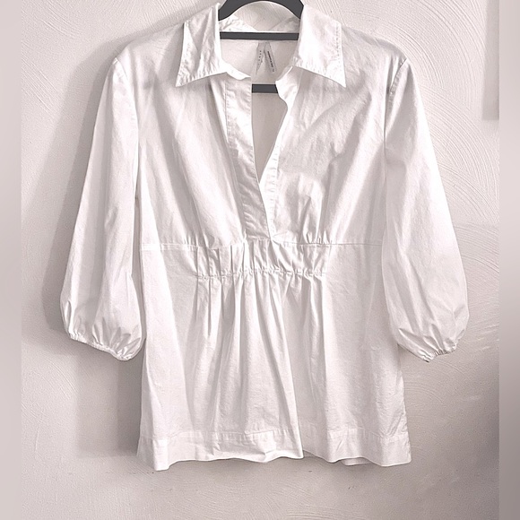EUC~Old Navy White Blouse - Picture 1 of 7